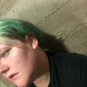 Meet your Posher, Charli